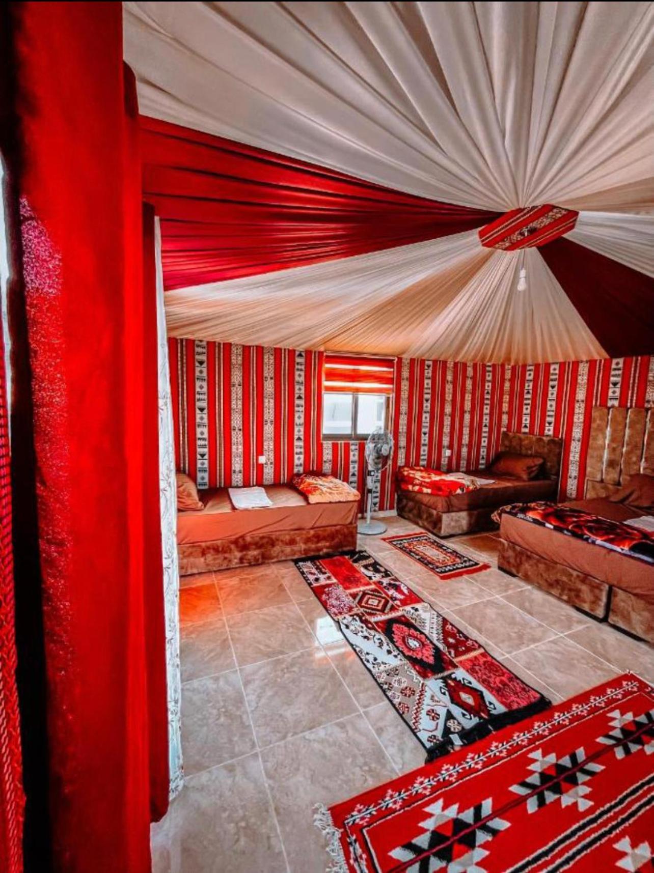 Amanda Luxury Camp Hotell Wadi Rum Eksteriør bilde